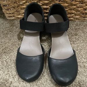 Madeline Stuart  wedges